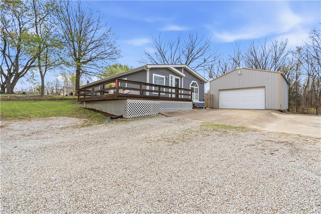 1201 Pecan Odessa, MO 64076 - Photo 2 of 34