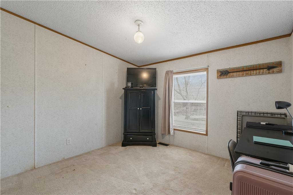 1201 Pecan Odessa, MO 64076 - Photo 23 of 34