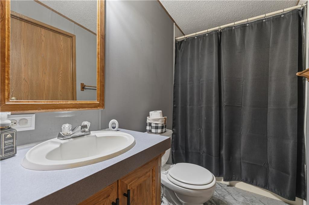 1201 Pecan Odessa, MO 64076 - Photo 24 of 34