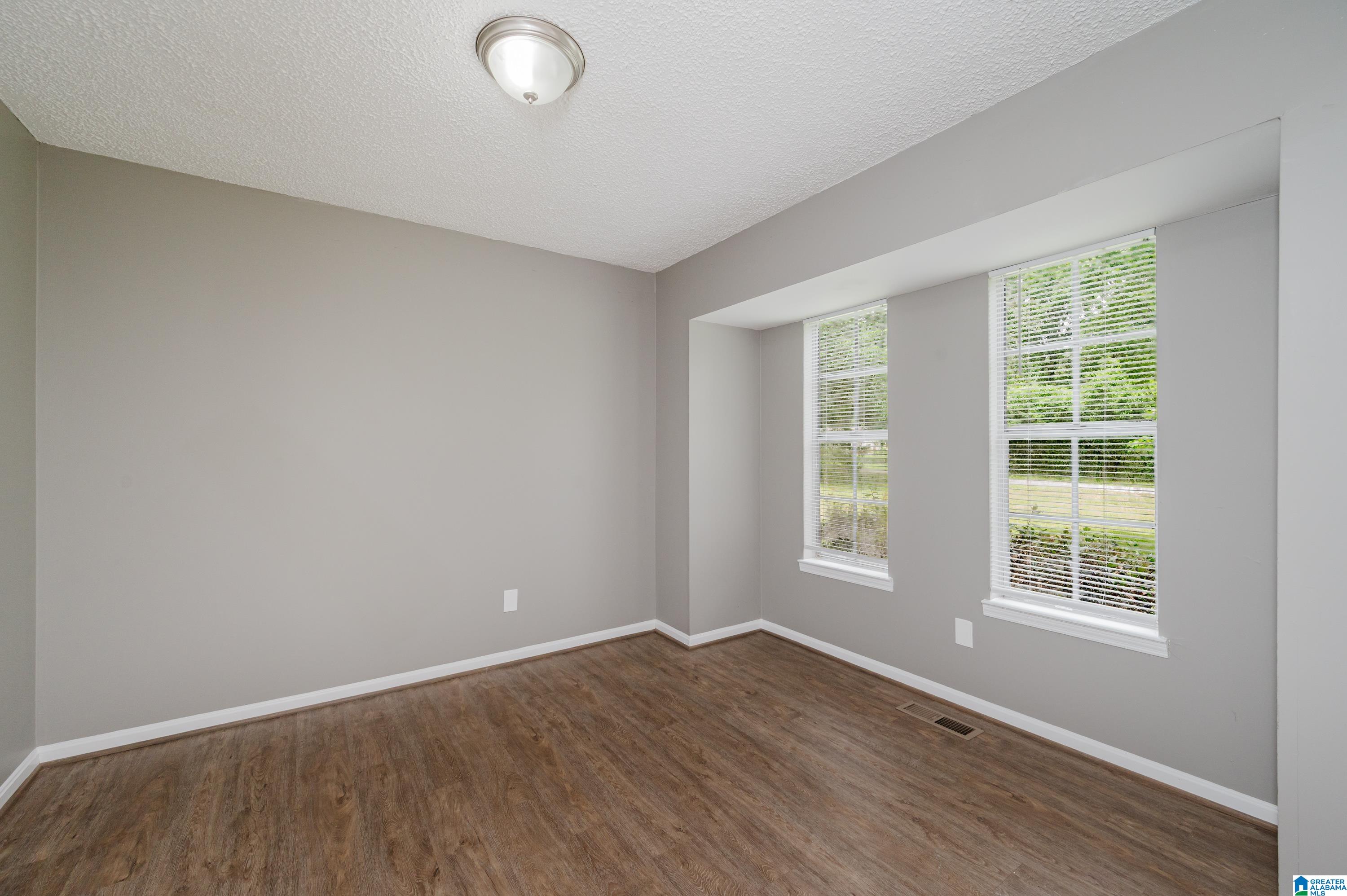 101 Shady Lane Alabaster, AL 35007 - Photo 11 of 37