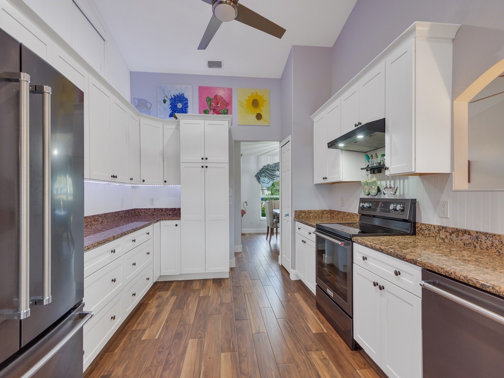 702 Helicon Terrace Sebastian, FL 32958 - Photo 11 of 36