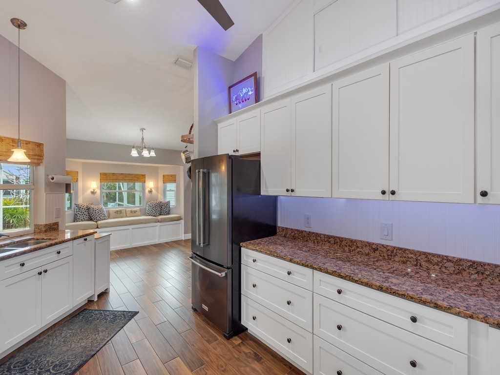 702 Helicon Terrace Sebastian, FL 32958 - Photo 12 of 36