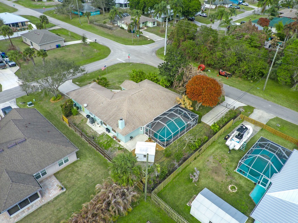 702 Helicon Terrace Sebastian, FL 32958 - Photo 33 of 36