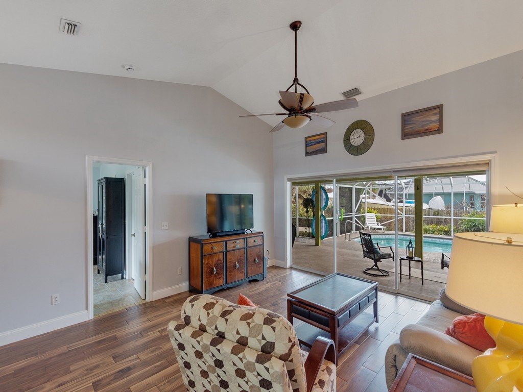 702 Helicon Terrace Sebastian, FL 32958 - Photo 6 of 36