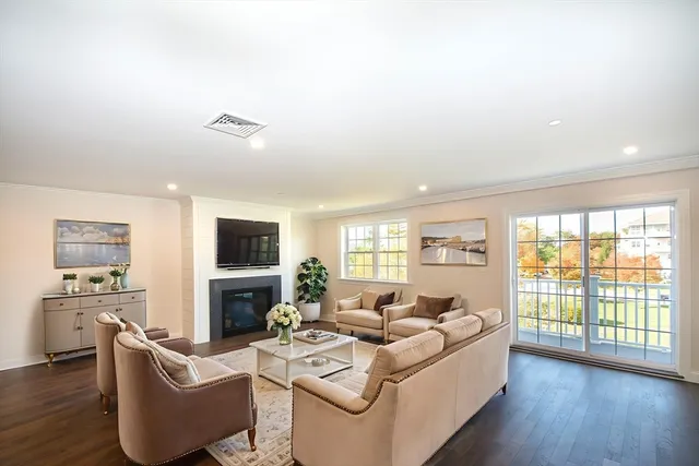 $900,000 | 2 Proprietors Drive, Unit 27, Marshfield, MA 02050