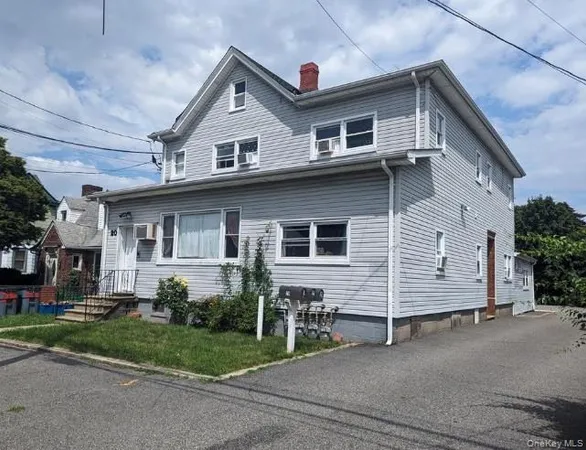 $1,900 | 20 Blauvelt Avenue, Unit 2R, West Haverstraw, NY 10993