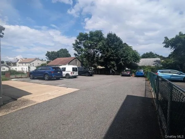 $1,900 | 20 Blauvelt Avenue, Unit 2R, West Haverstraw, NY 10993