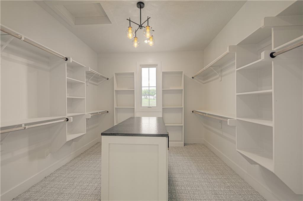 2150 Northwest Scenic View Drive Riverside, MO 64150 - Photo 20 of 33