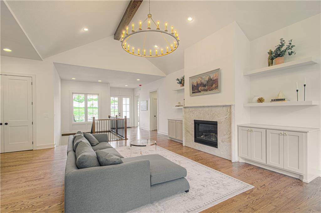 2150 Northwest Scenic View Drive Riverside, MO 64150 - Photo 7 of 33