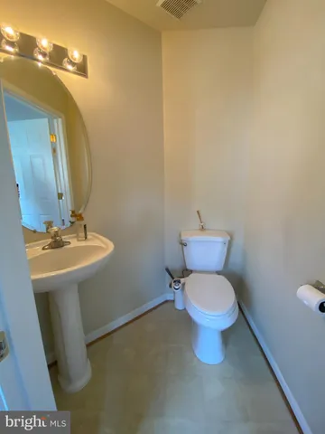 $1,950 | 20 Bruce Drive, Charles Town, WV 25414