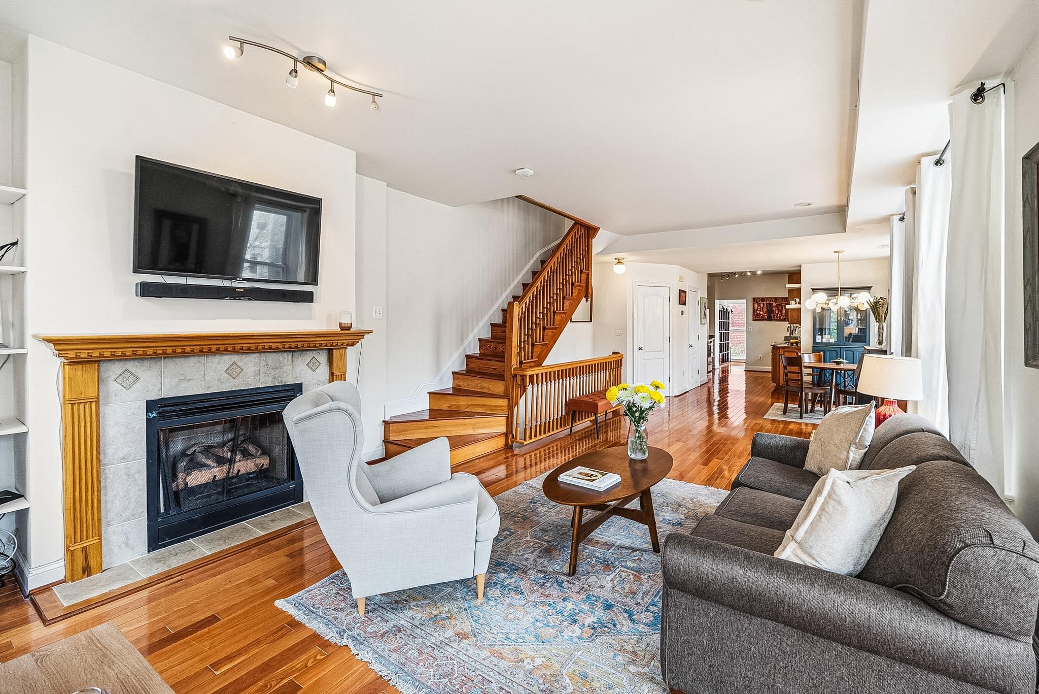 3600 10th Street Northwest, Unit B Washington, DC 20010 - Photo 5 of 27 Expansive open floor plan