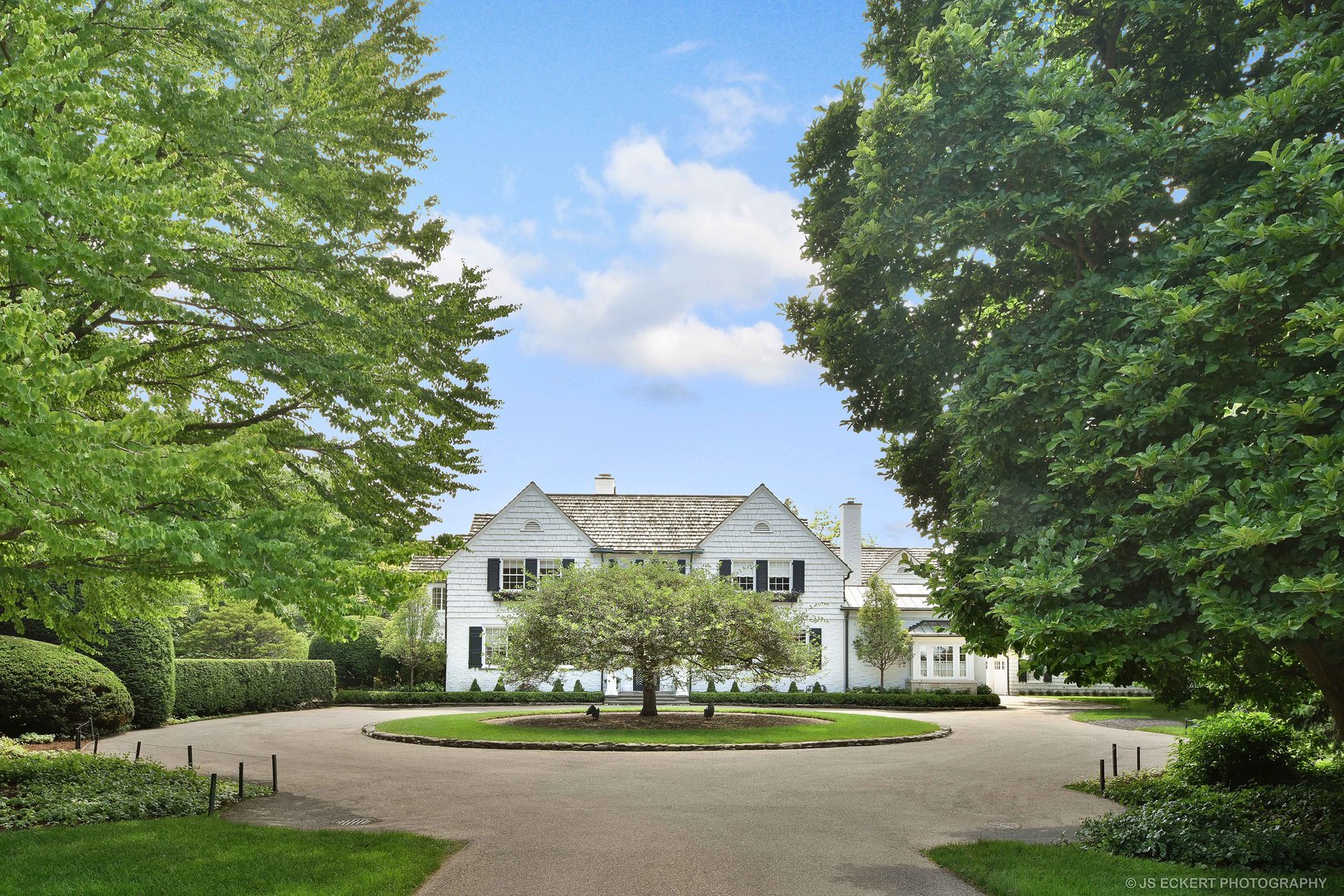 700 North Mayflower Road Lake Forest, IL 60045 - Photo 2 of 69