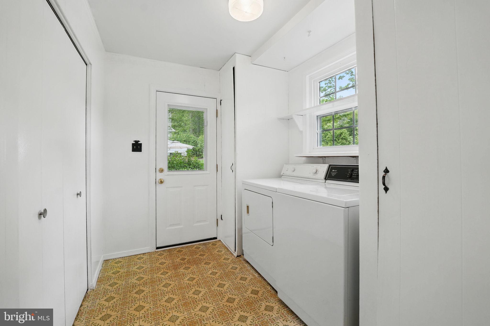 2524 Swift Run Street Vienna, VA 22180 - Photo 13 of 55