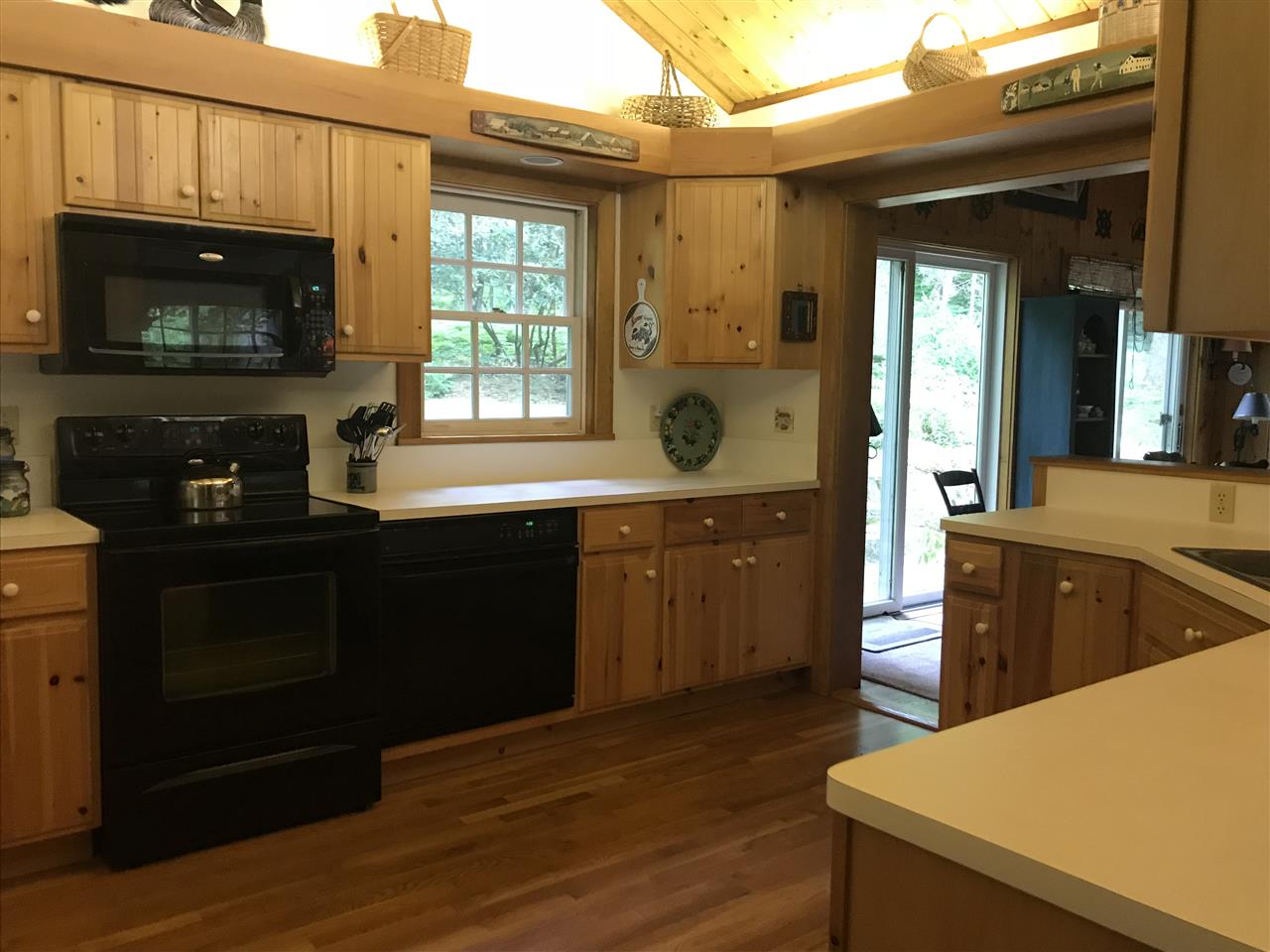 880-891 Bean Road Moultonborough, NH 03254 - Photo 32 of 37