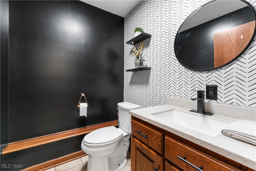 1448 Locust Ridge Road Washington, WV 26181 - Photo 32 of 47 Family room half bath