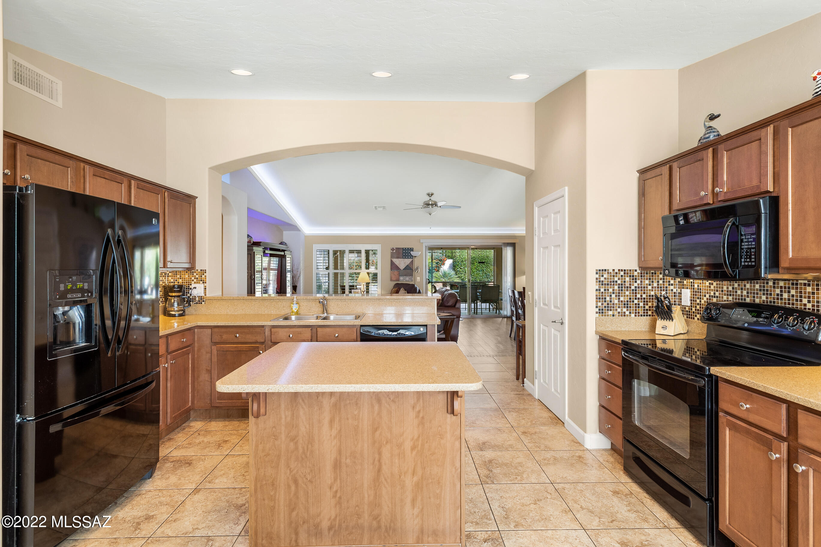 61874 East Border Rock Road Saddlebrooke, AZ 85739 - Photo 15 of 45