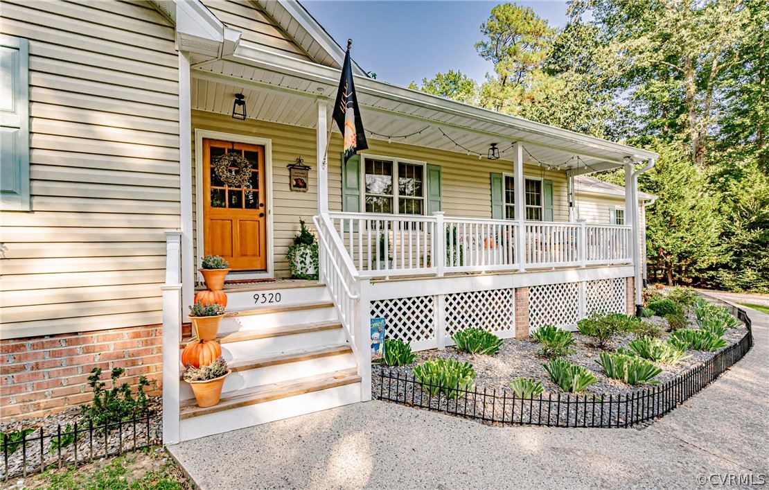 9320 Minnetree Hill Road Providence Forge, VA 23140 - Photo 3 of 50