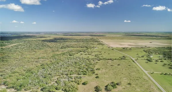 $249,483 | 2 Farm Market 530 Edna Tx 77957, Edna, TX 77957