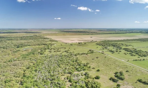 $249,483 | 2 Farm Market 530 Edna Tx 77957, Edna, TX 77957