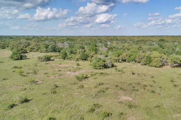 $249,483 | 2 Farm Market 530 Edna Tx 77957, Edna, TX 77957