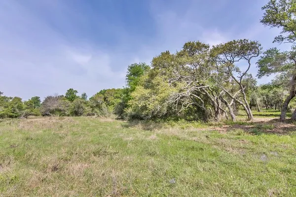 $249,483 | 2 Farm Market 530 Edna Tx 77957, Edna, TX 77957