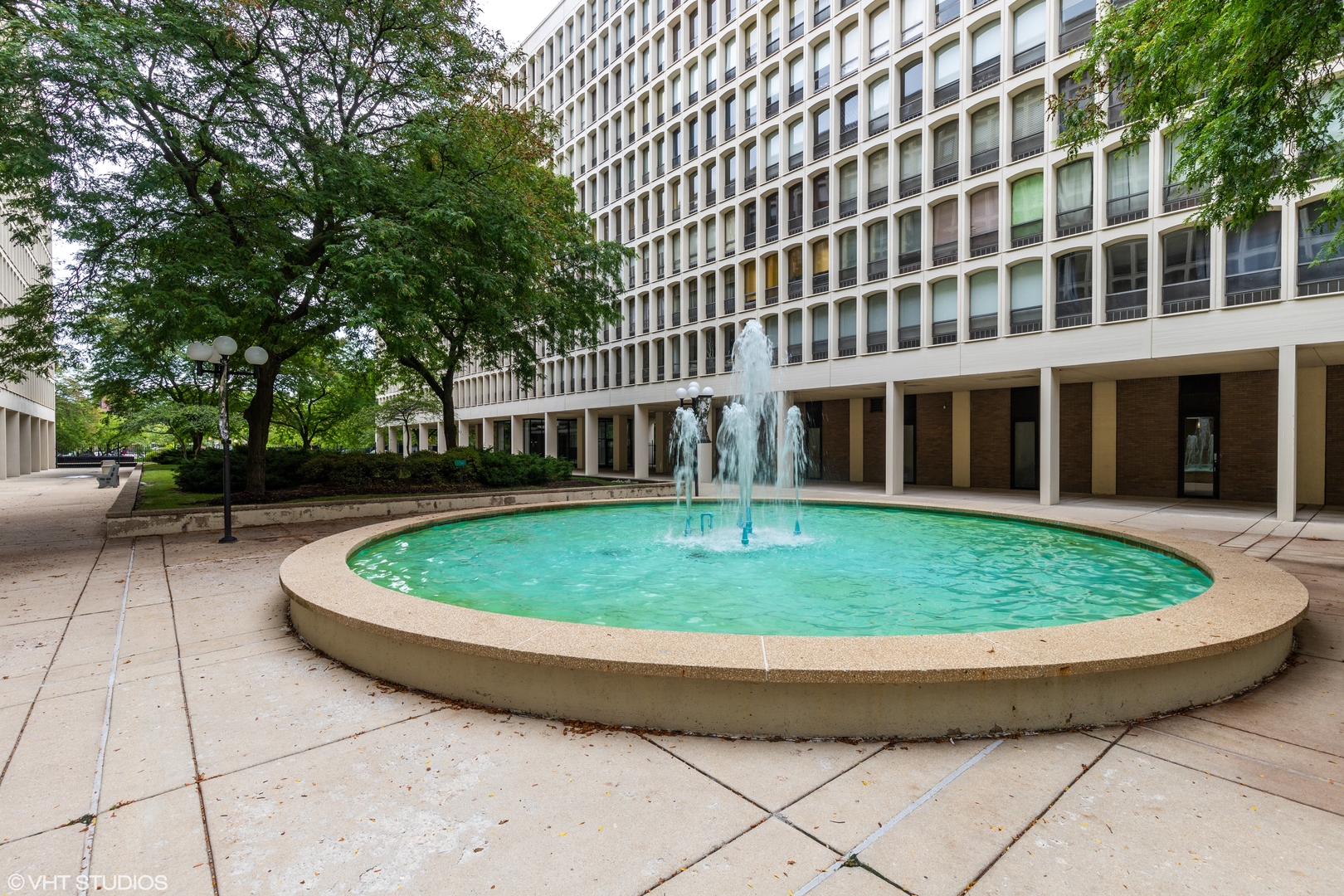 1400 East 55th Place, Unit 613S Chicago, IL 60637 - Photo 3 of 12 a view of outdoor space yard and patio