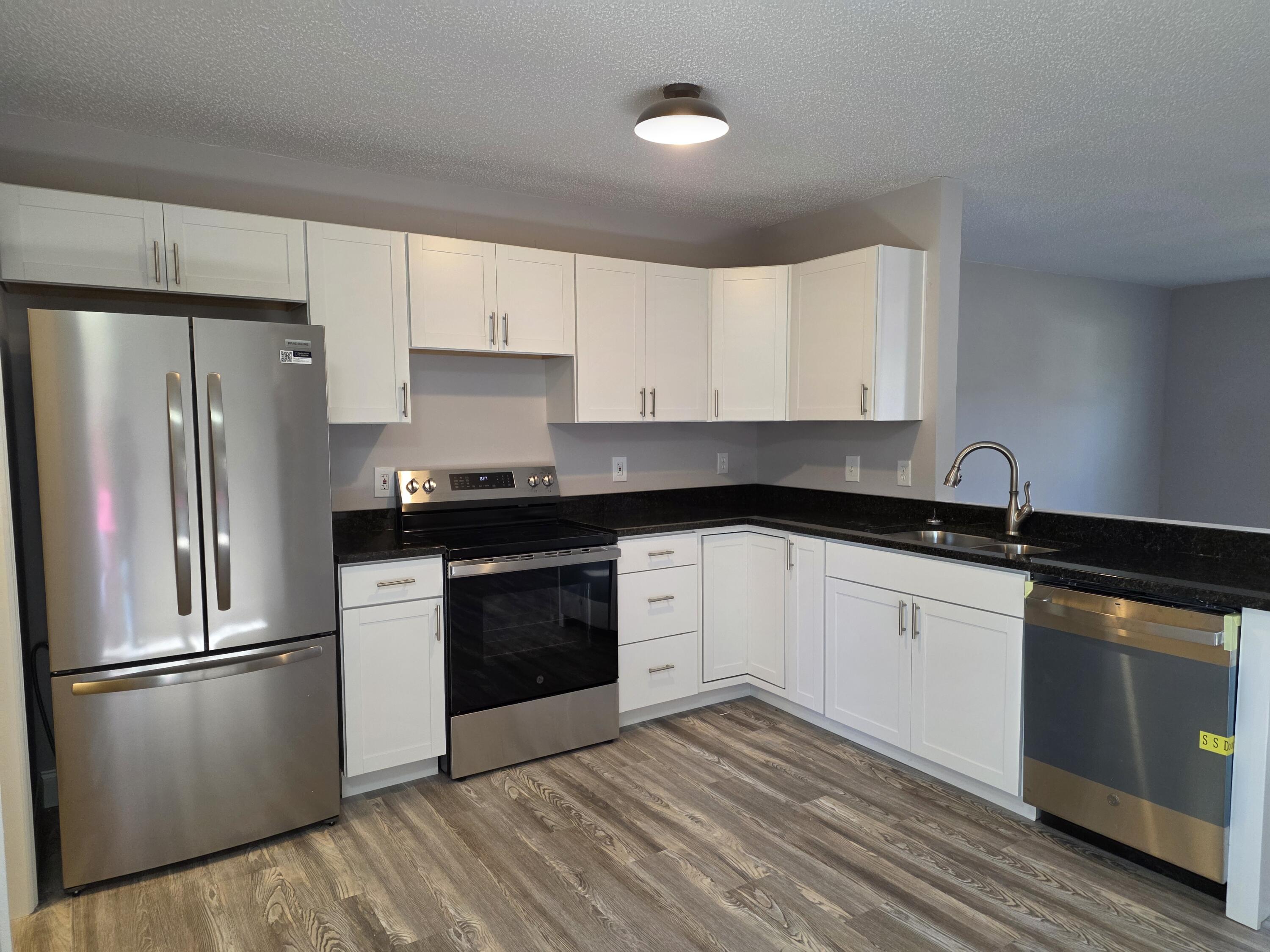 6108 Ramsey Road, Unit B Harrison, TN 37341 - Photo 10 of 32 20260120_142730