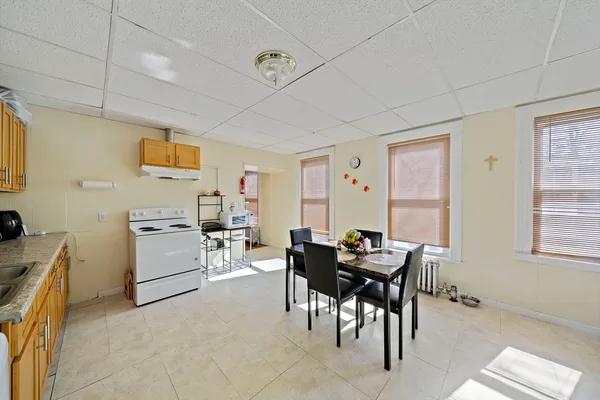 $630,000 | 45 May Street, Worcester, MA 01610