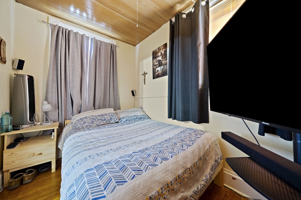 45 May Street Worcester, MA 01610 - Photo 21 of 31