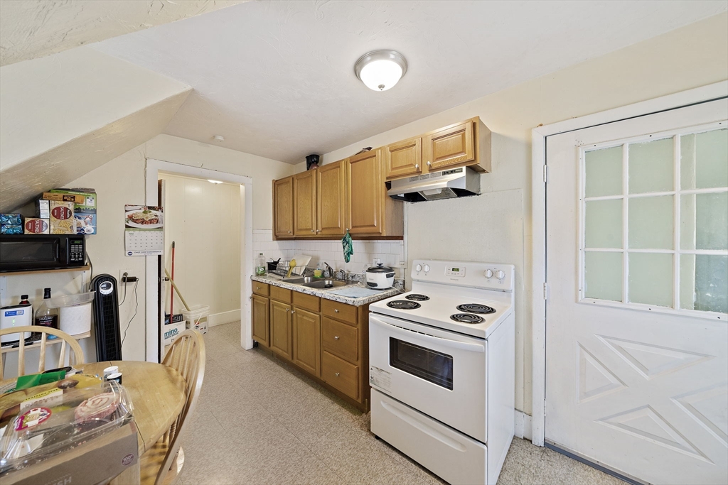 45 May Street Worcester, MA 01610 - Photo 24 of 31