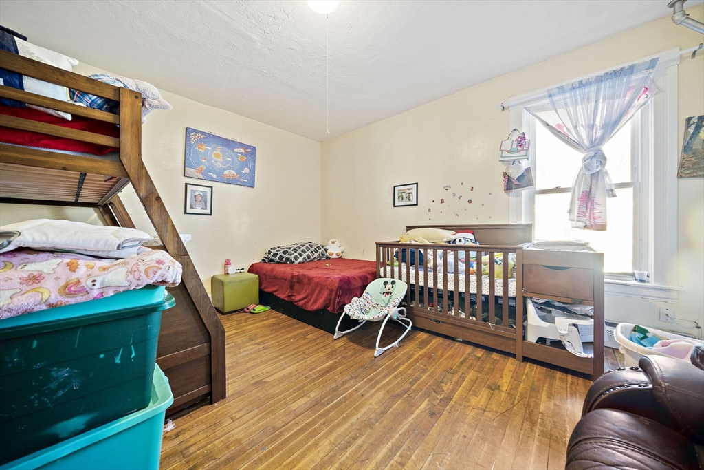 45 May Street Worcester, MA 01610 - Photo 6 of 31