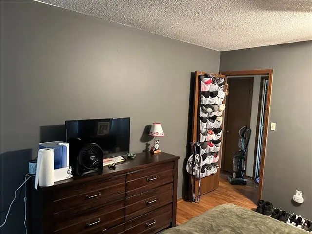 $244,900 | 2916 Northwest Chelsea Place, Blue Springs, MO 64015