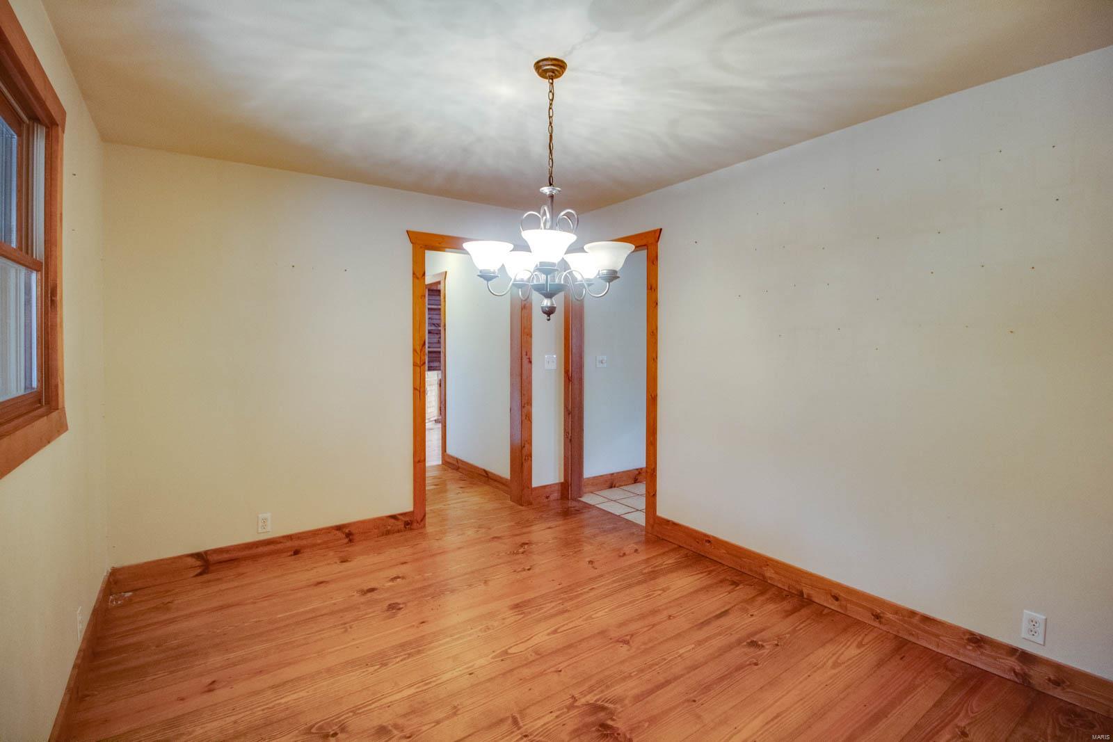 5511 Loop Road Dorsey, IL 62021 - Photo 11 of 65