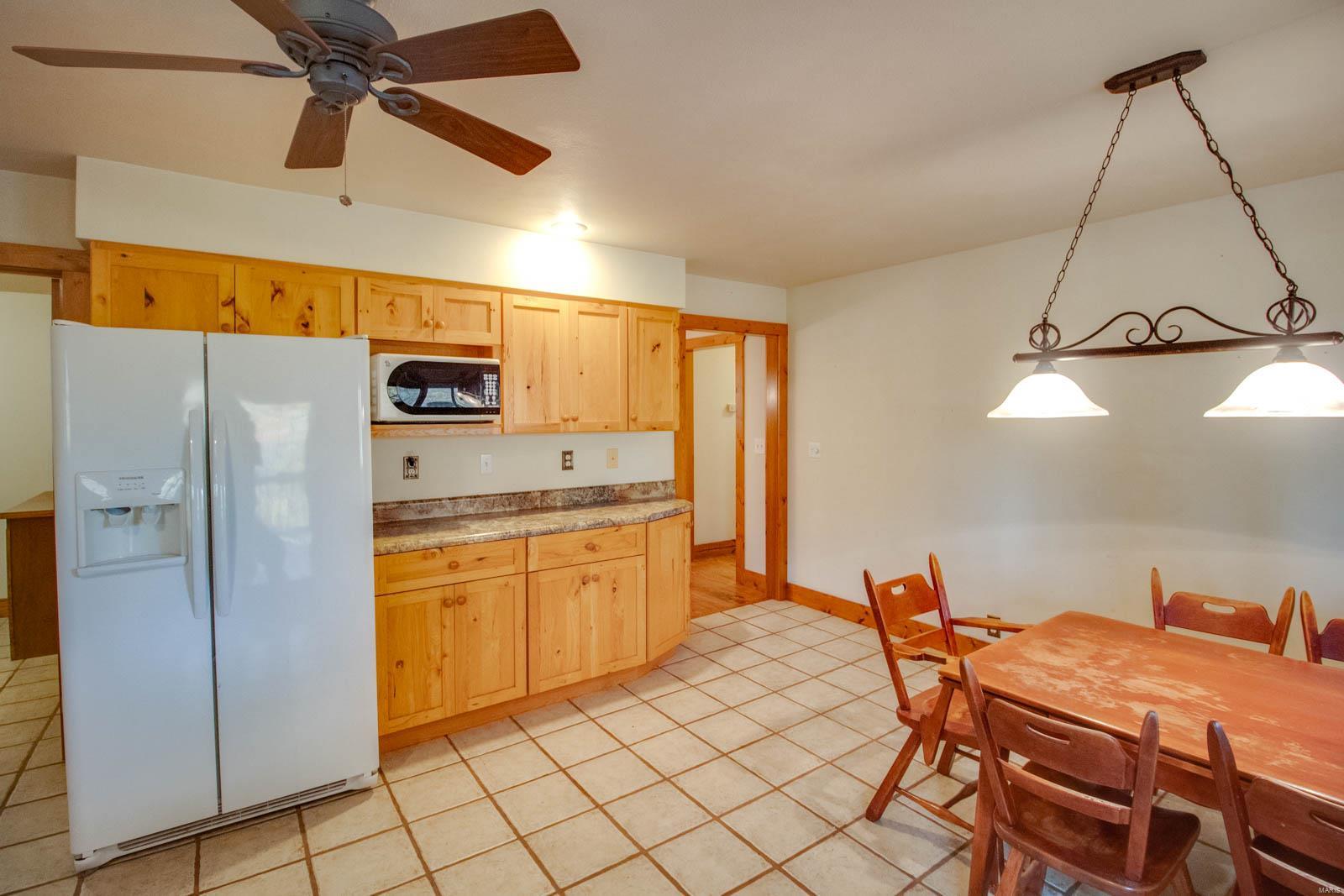 5511 Loop Road Dorsey, IL 62021 - Photo 13 of 65