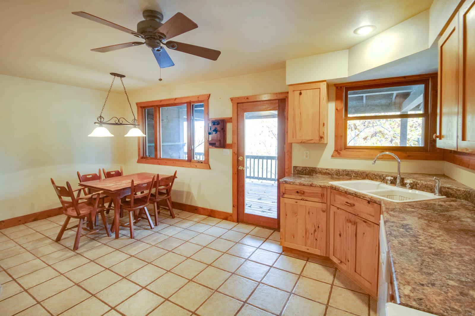 5511 Loop Road Dorsey, IL 62021 - Photo 15 of 65