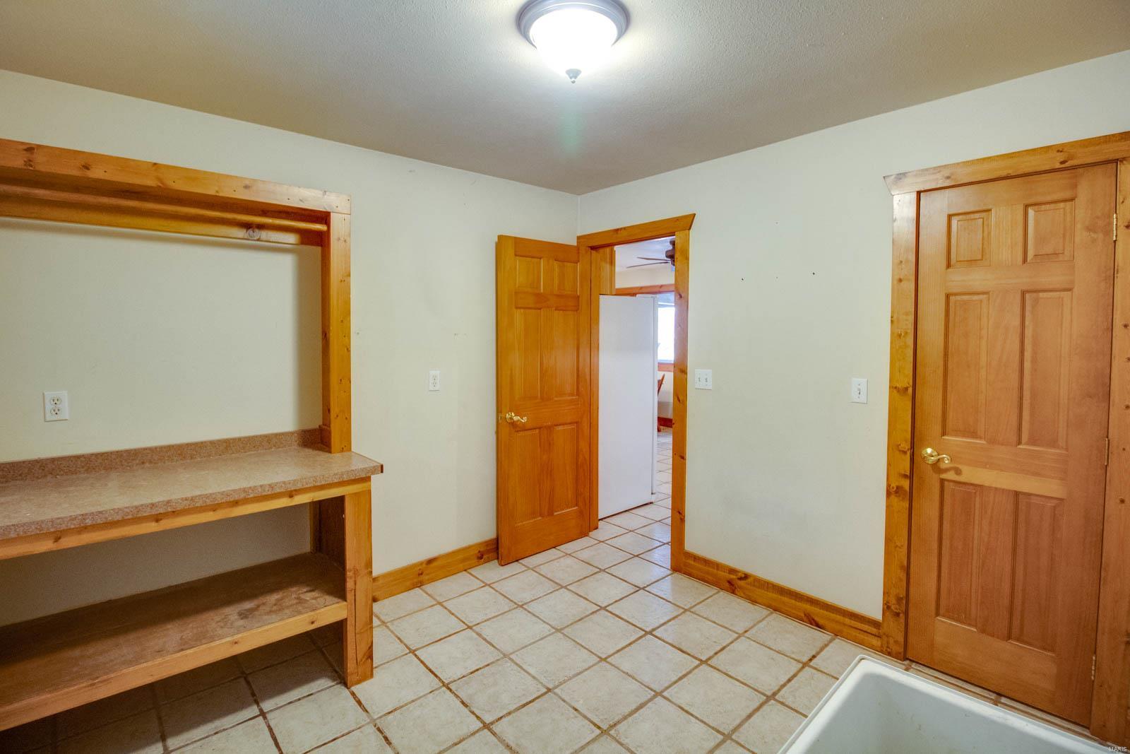 5511 Loop Road Dorsey, IL 62021 - Photo 17 of 65