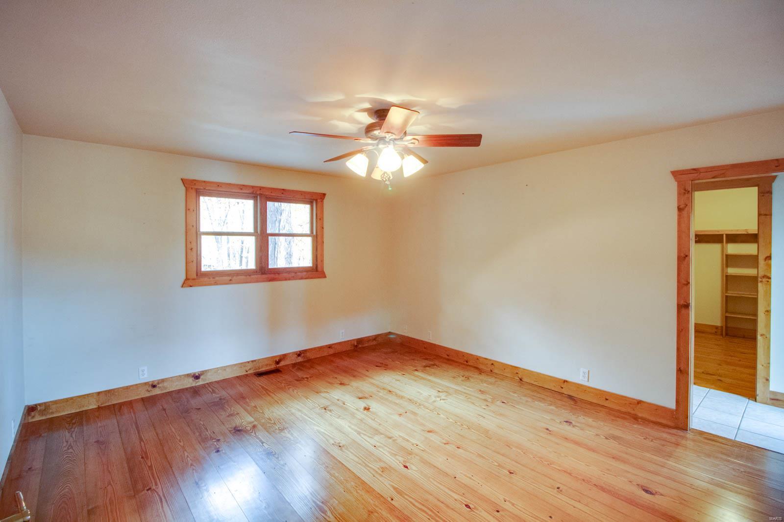 5511 Loop Road Dorsey, IL 62021 - Photo 18 of 65