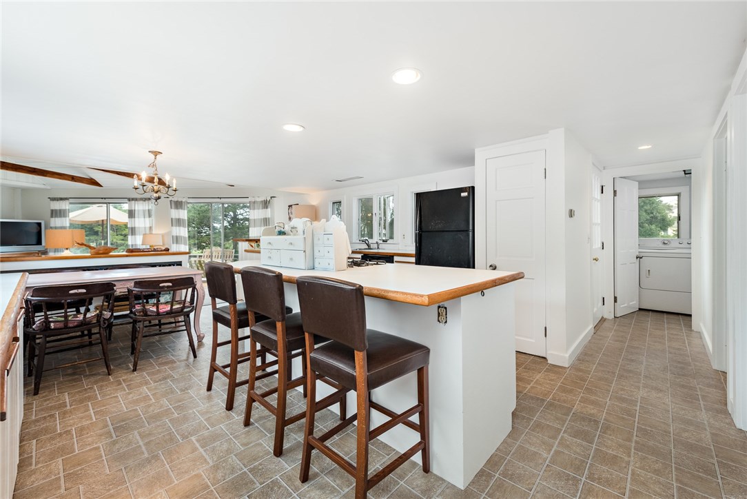 40 Grays Point Road Charlestown, RI 02813 - Photo 14 of 28