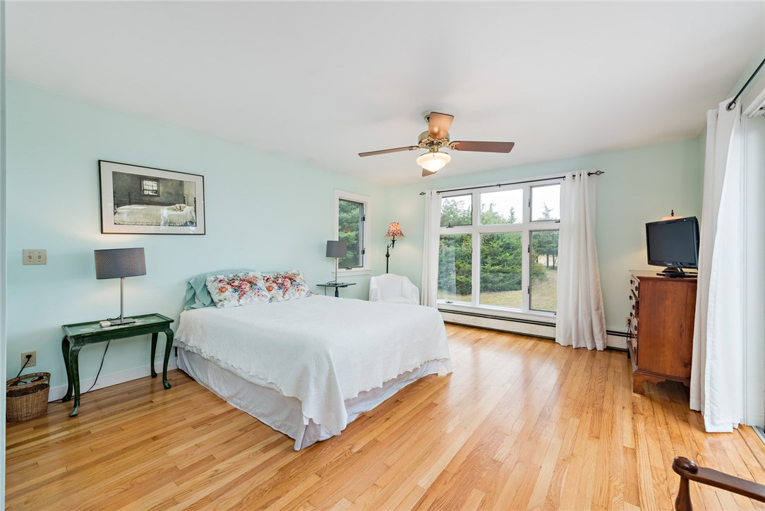 40 Grays Point Road Charlestown, RI 02813 - Photo 18 of 28