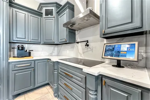 $489,000 | 24000 North Prairie Way, Iowa, LA 70647