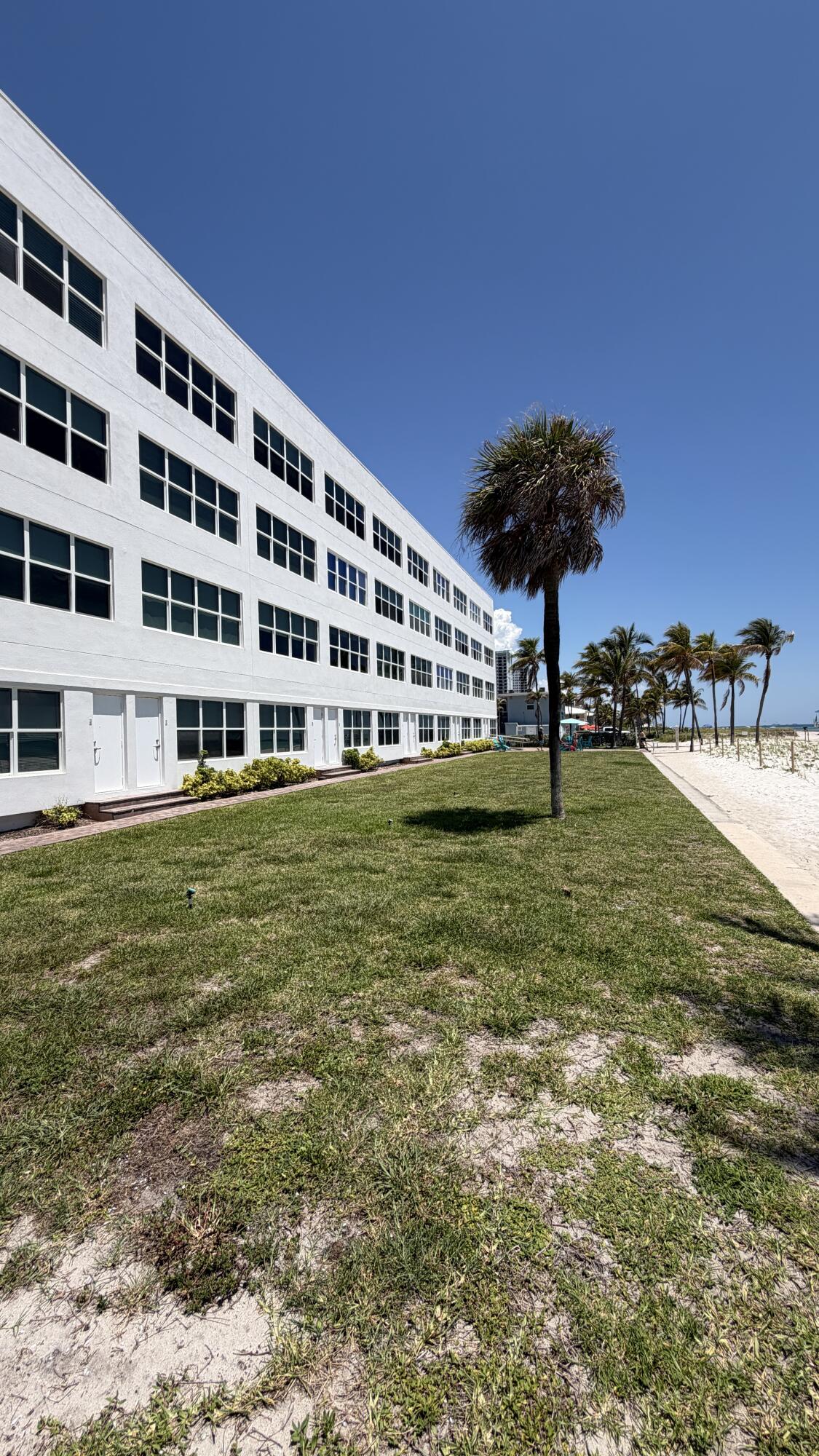 1801 South Surf Road, Unit 2A Hollywood, FL 33019 - Photo 2 of 51 90