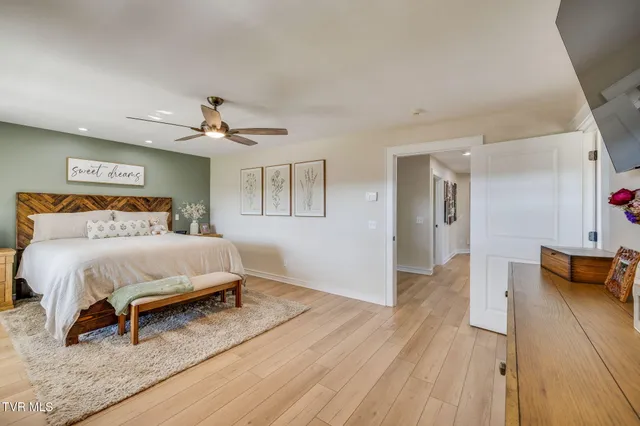 $750,000 | 2338 Edinburgh Channel Road, Kingsport, TN 37664