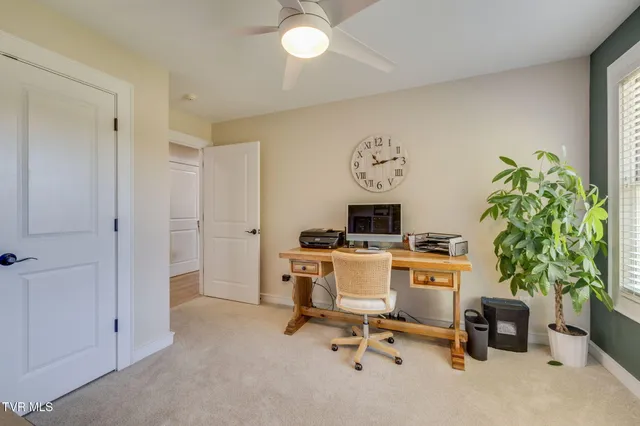 $750,000 | 2338 Edinburgh Channel Road, Kingsport, TN 37664