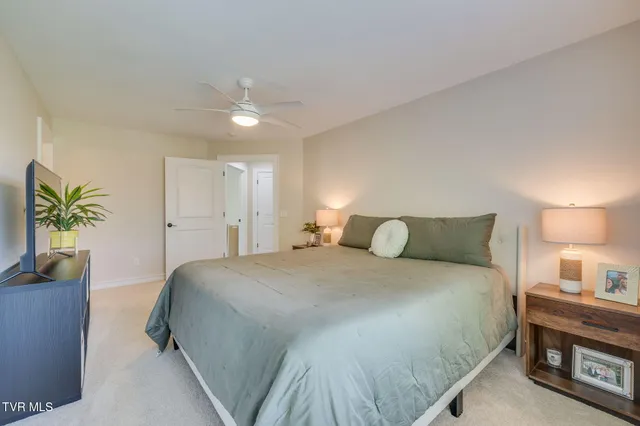 $750,000 | 2338 Edinburgh Channel Road, Kingsport, TN 37664