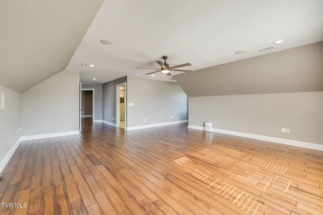 $750,000 | 2338 Edinburgh Channel Road, Kingsport, TN 37664