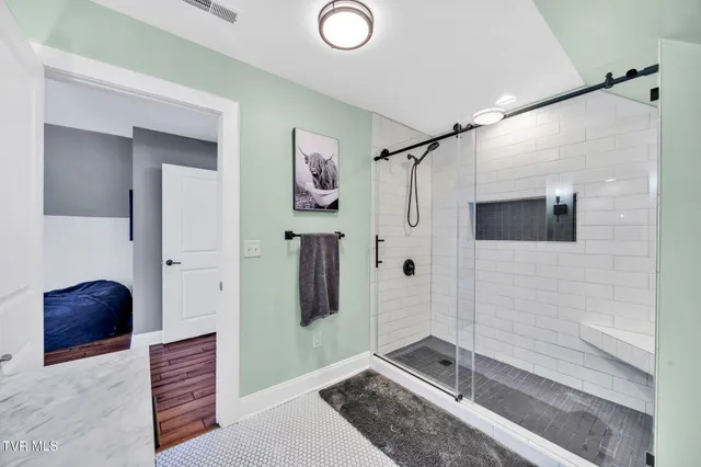 $750,000 | 2338 Edinburgh Channel Road, Kingsport, TN 37664