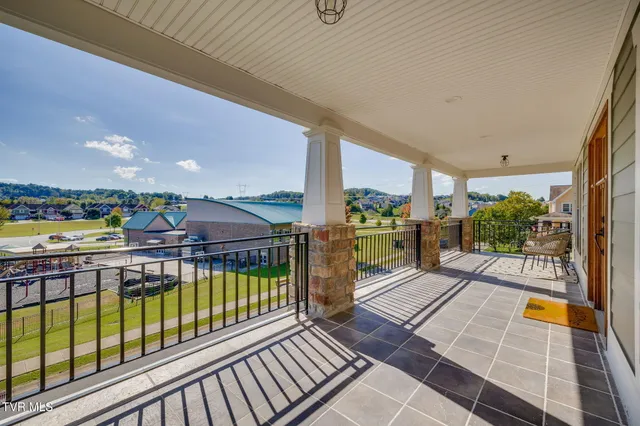 $750,000 | 2338 Edinburgh Channel Road, Kingsport, TN 37664