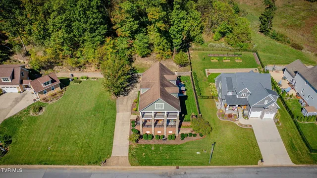 $750,000 | 2338 Edinburgh Channel Road, Kingsport, TN 37664