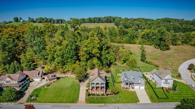 $750,000 | 2338 Edinburgh Channel Road, Kingsport, TN 37664