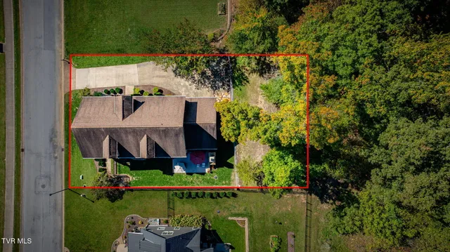 $750,000 | 2338 Edinburgh Channel Road, Kingsport, TN 37664